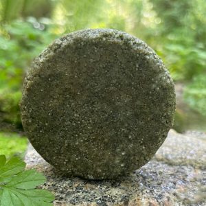 Твердий шампунь з кропивою та м’ятою Green ГАЯ натуральна косметика